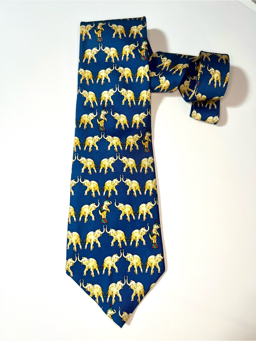 Vintage Blue Elephant Pattern Men's Silk Tie. Andrew Scott.